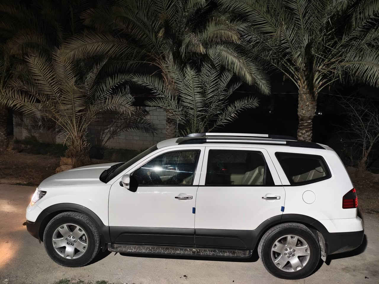 السلام عليكم كيا موهاڤي موديل ١٥
رقم بغداد باسمي اني مالكها الشرعي 
مكفولة من الحادث لا سامح الله فووول مواصفات 
ماشيه 110 حقيقي السياره كلش جديده ونضيفه 
اريدها ب 175 والشراي بي خير ويدلل 
***********
