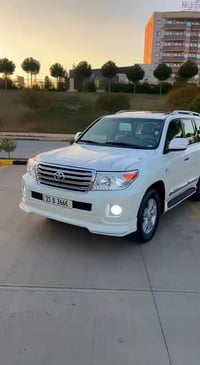 بۆفرۆشتن. 🇶🇦🏅🇶🇦للبیع  لاندکرۆزەر مۆدیل 2013  بریم VxR  سعر /في التعليق...