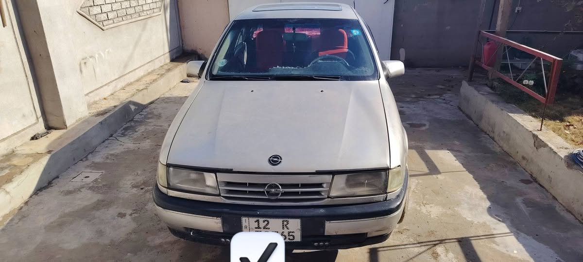 شباب عندي السياره فكر للبيع ارقام سنه جديد كربون بنزين الكهربائيات كله شغال سياره موديل 1990/ لا صبغ  ولا ضرب  الحجم 20 ( اللي عنده السياره للمعارضه عارض ////*********** /// استلم باور سلايد قفل مركزي. مكاني برطله سهل نينوى
