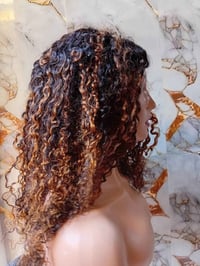 باروكات كيرلي • شعر طبيعي • قصير