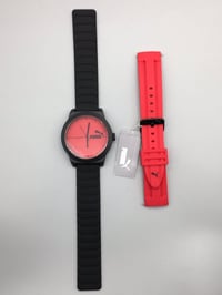 ساعه PUMA وكاله اورجينال نضافة 100‎%‎  حركة كوارتز بثلاثة عقارب بمينا ...