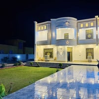منطقة الشراع • ١١٧٠م² • ٤ غرف