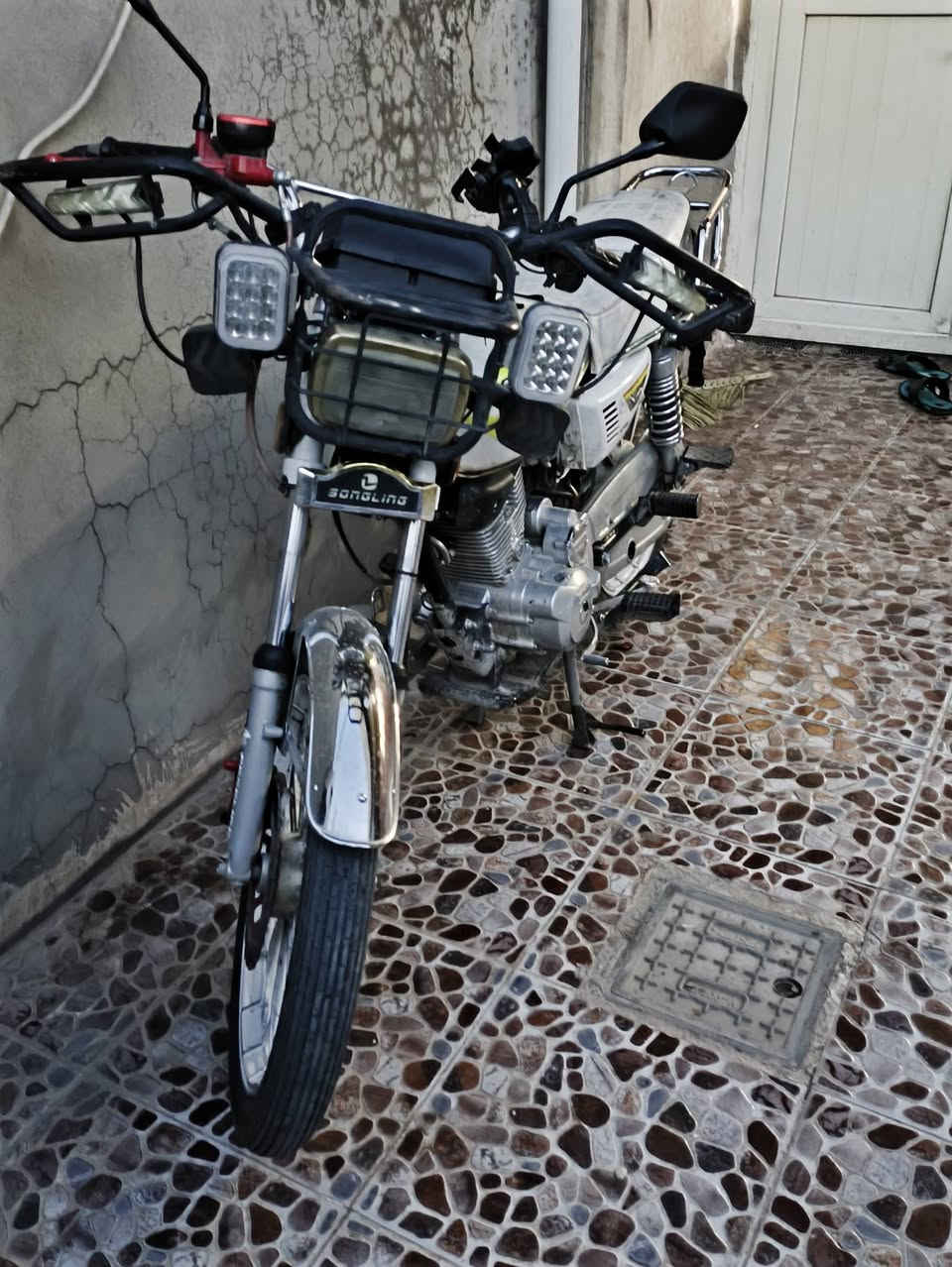 سولنك 2024 \ 5 كير 
محرك كبس ممفتوح كهربائيات شغاله دراجه كلشي مناقصهاا  خير م̷ـــِْن الله وياله جدد تايرات جدد باتري جديد صوت ناعم  دراجه بصمة وتشغيل عن بعد منفيس ورقه وحده دراجه رايدها 650 وبيهاا مجال للشراي ان شاء الله


**إذا كنت صاحب هذا الإعلان وتريد حذفه لأي سبب، رجاءا أرسل رسالة إلى الدعم الفني**