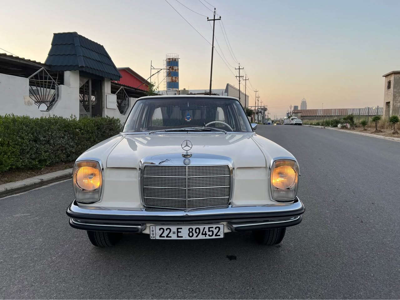 Mercedes Benz E250 AUTOMATIC 

مواصفات الماني دخول جديد
بنزين ستة سلندر 

سعر ١٥٠$ورقة

مكان سيارة اربيل معرض هاشم للسيارات 

***********
*********** أربيل, العراق

