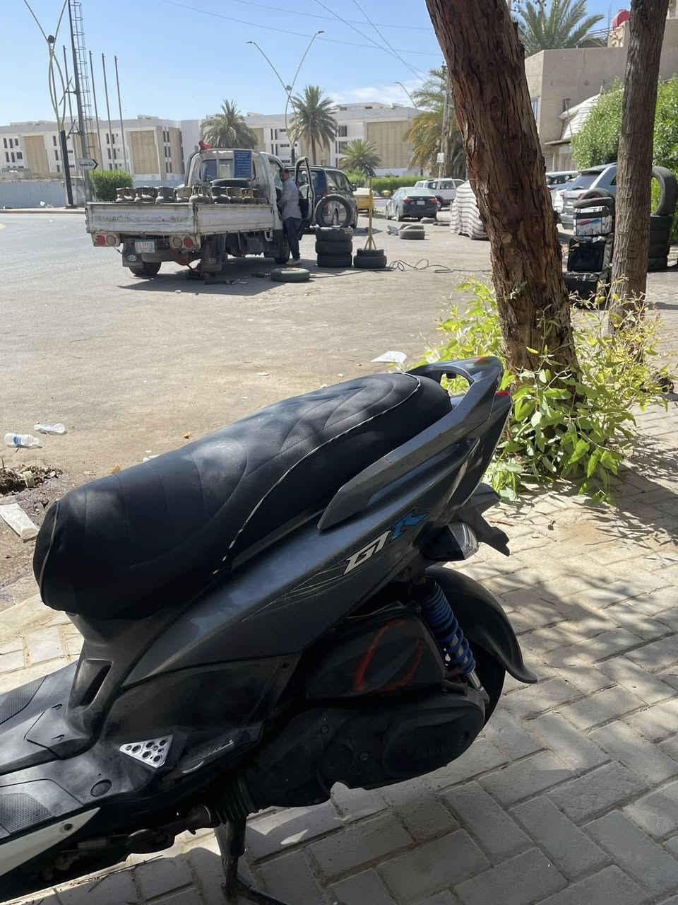 السلام وعليكم اخوان دراجه جيتي آر موديل 12 دراجه كفاله من كلشي فقط البجم مبدل والباقي كله كفاله مكينه بلادي بيه صارنصه رياضي كلج خلفي رياضي كشن دراجه كامله السعر خاص *********** العنوان بغداد
