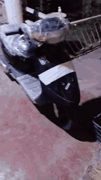 السلام عليكم درجه قرده للبيع شلعه فول معدل فول قفل استيرن هورن سغال لايت عالي ناصي المكان بغداد منطقت الشعب رقم *********** السعر 225
