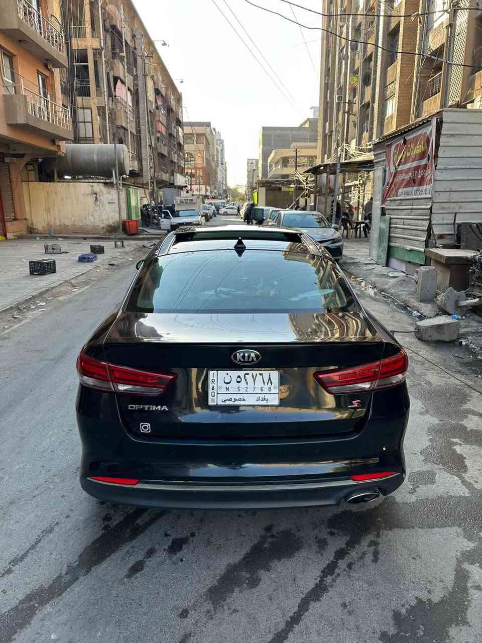 السلام عليكم كيا اوبتما للبيع 
موديل 18 (S)
وارد امريكي حادثها بابين مبدلات نفس الون 
وجاملغ  امامي بل عراق معدل وصبغ
وبنيد واكعه عليه طابوكه معدل ومصبوغ 
سياره نضيفه وجديده
وبيها ملاحضات  
تبريد ثلج تدفئه 
السياره فوك ماعده البصمه 
بانوراما 
تحكمات ستيرن 
كشن كهرباء 
بيها منضومه غاز  يعني غاز وبانزين 
بيها منضومه زينون عالي  
مكان سياره بغداد الكراده 
***********
السعر 132 وبيها مجال
