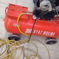 كومبريسر حجم ١٠٠ لتر تركي مستخدم ساعات قليلة بالبيت مبدل دهن مرة وحدة ...