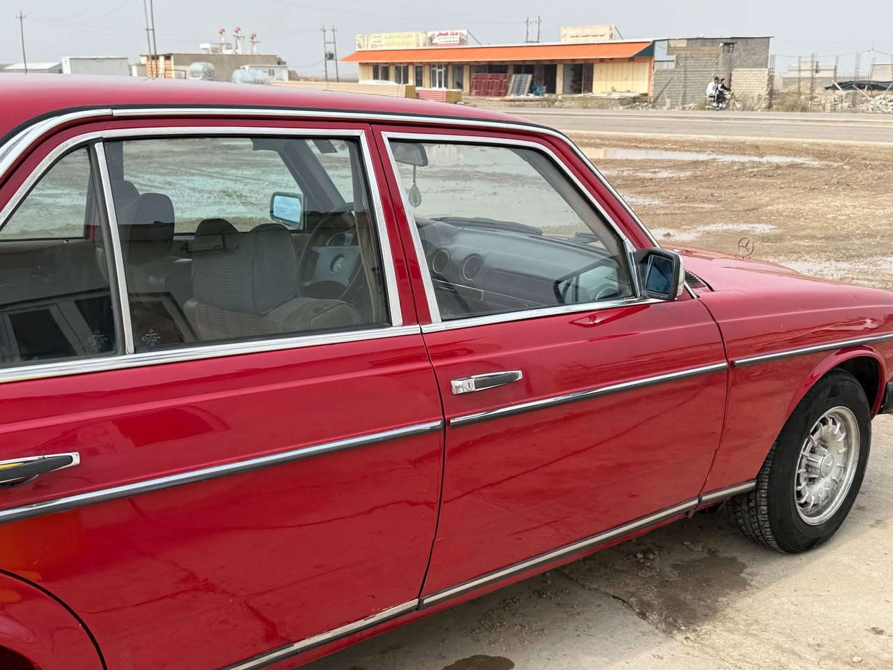 للبيع مارسيدس رقم ديالى مميز مشروع وطني سياره خير من الله اي نقص مابيها كير محرك  VVT جدد سياره مابيها نقص مكان ديالى السعر ٥٨ وبيها مجال *********** بغداد, العراق
