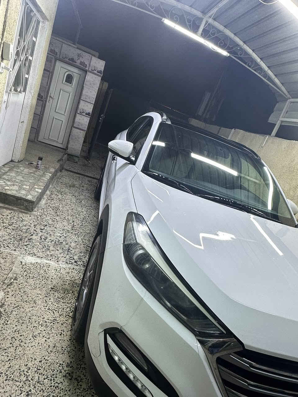 السلام عليكم 
توسان 2018 خليجي للبيع مواصفات بانوراما حساسات مري شفط اشاير بالمري تحكمات ستيرن جهتين رقم بغداد الدولي الجديد هزة وسنوية جديدة ماشيه 120 الف 
السونار موجود بالمنشور مكاني بغداد /البياع/حي الاساتذة 
السعر 165 وبيها مجال 
للاستفسار ***********
