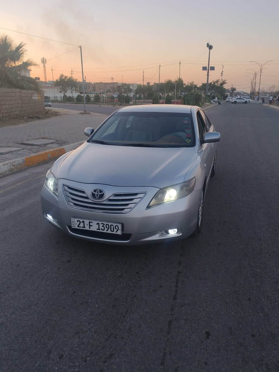 كامري خليجي موديل 2008 رقم سليمانيه جديد سنويه جديده لل2028 كير ومحرك شرط مكفوله من الضربه بيها نص جاملغ خلف  وشبر بالباب رش تبريد ثلج طخم تاير جديد دلوب لايت زينون داخل جديد سياره جديده وجاهزه مال بيت السعر 110وبيه مجال مكان السياره الشركاط الشراي يتصل *********** مو شراي لايتصل
