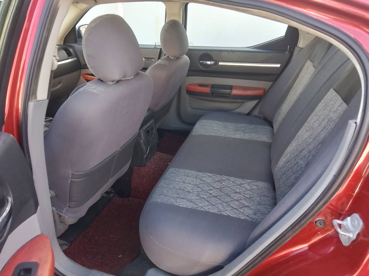 سلام عليكم سياره للبيع نوع جارجر  موديل 2009وارد امريكي كلين كفاله عامه كير مكينه حداديه تبريد تخم تاير تبريد كفاله من ضربه تبديل صبغ كفاله العنوان كربلاء السعر 118بيه مجال رقم الهاتف ***********,تصال
