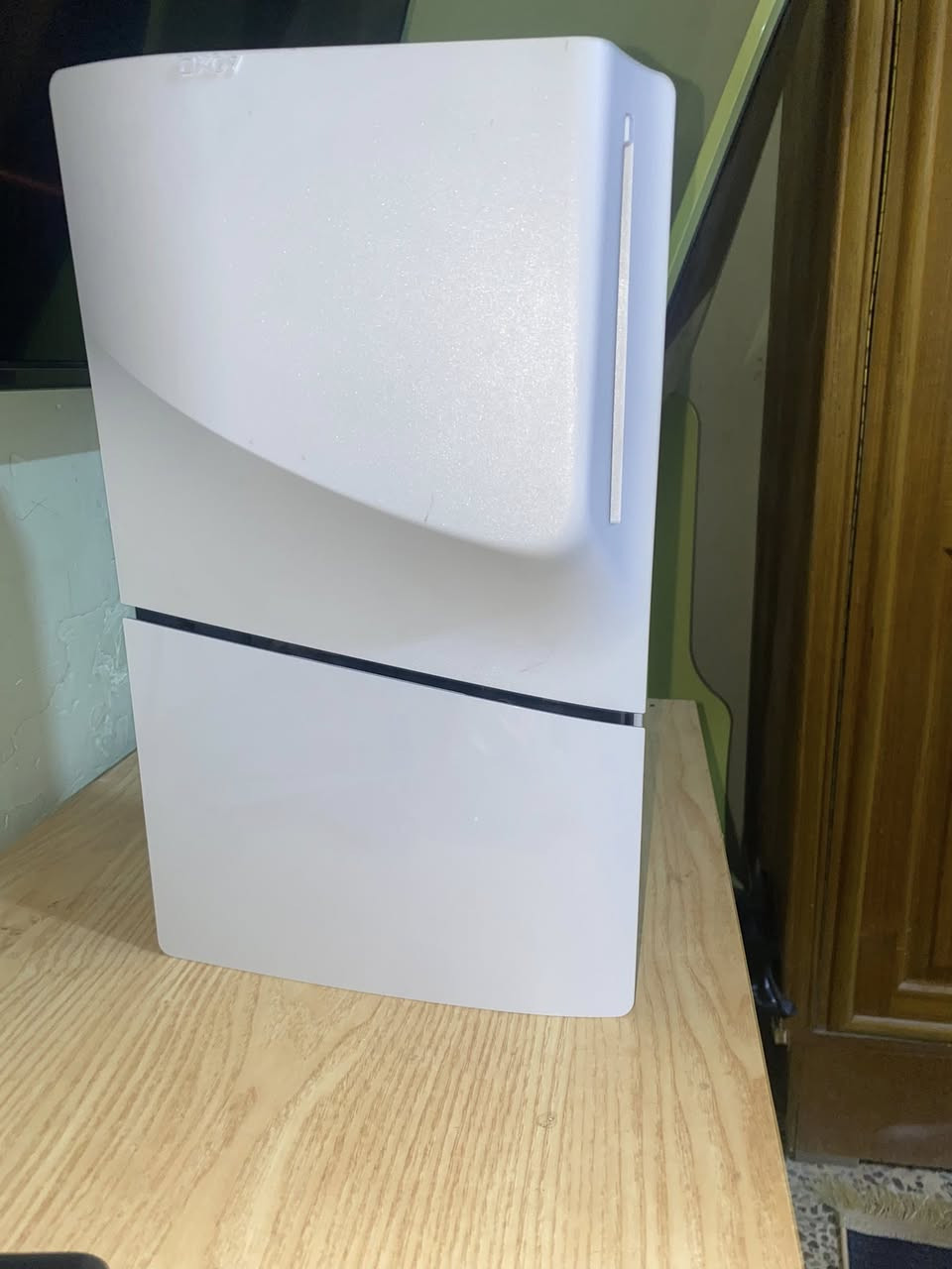 بلي 5 slim على وضع الشركه استخدام 8 ايام فقط 700 الف وبلعافيه عل ياخذه مكانه بغداد مدينه الصدر 
الرقم ***********
