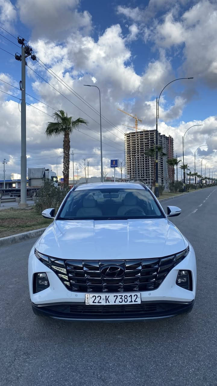 توسان وارد خليجي موديل 2023
مواصفات : 
*بصمة 
*كشنات جلد ابيض
*هندبريك دكمة 
*حساسات 
*اوتو هولد 
*ثلاث وضعيات قيادة 
*بردات خلفية 
*تبريد قطعتين 
*شحن لاسلكي 
وباقي مواصفات المعروفة 

السيارة جاهزة وعليها طخم تايرات جديد 

مكان السيارة دهوك معارض الجديدة 

السعر : 205 $ 

للاستفسار الاتصال على الرقم 
***********
