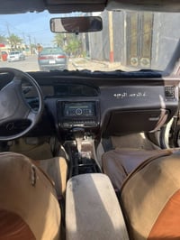 كراون بطه • أبيض لؤلؤي • ١٩٩٣