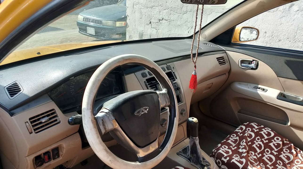 السلام عليكم سياره للبيع شيري اي فايف موديل 12 كير عادي 
بيه شوي خياسات بالباب السايق والخلفي تلفون ***********
السعر 25 ناصرية, ذي قار
