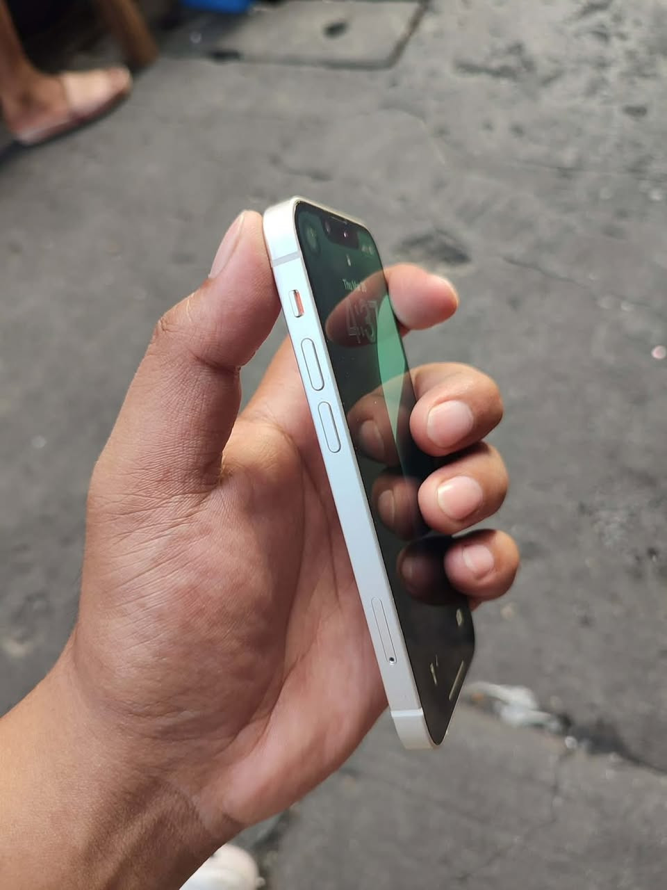 ايفون 13 مني الصغير هذا مو العادي ذاكره 128 بطاريه 87 نضيف شخط مابي وتر بروف كلشي عل ضمان رايده 375 نهائي يعني مابي مجال! مكاني غزاليه ***********
