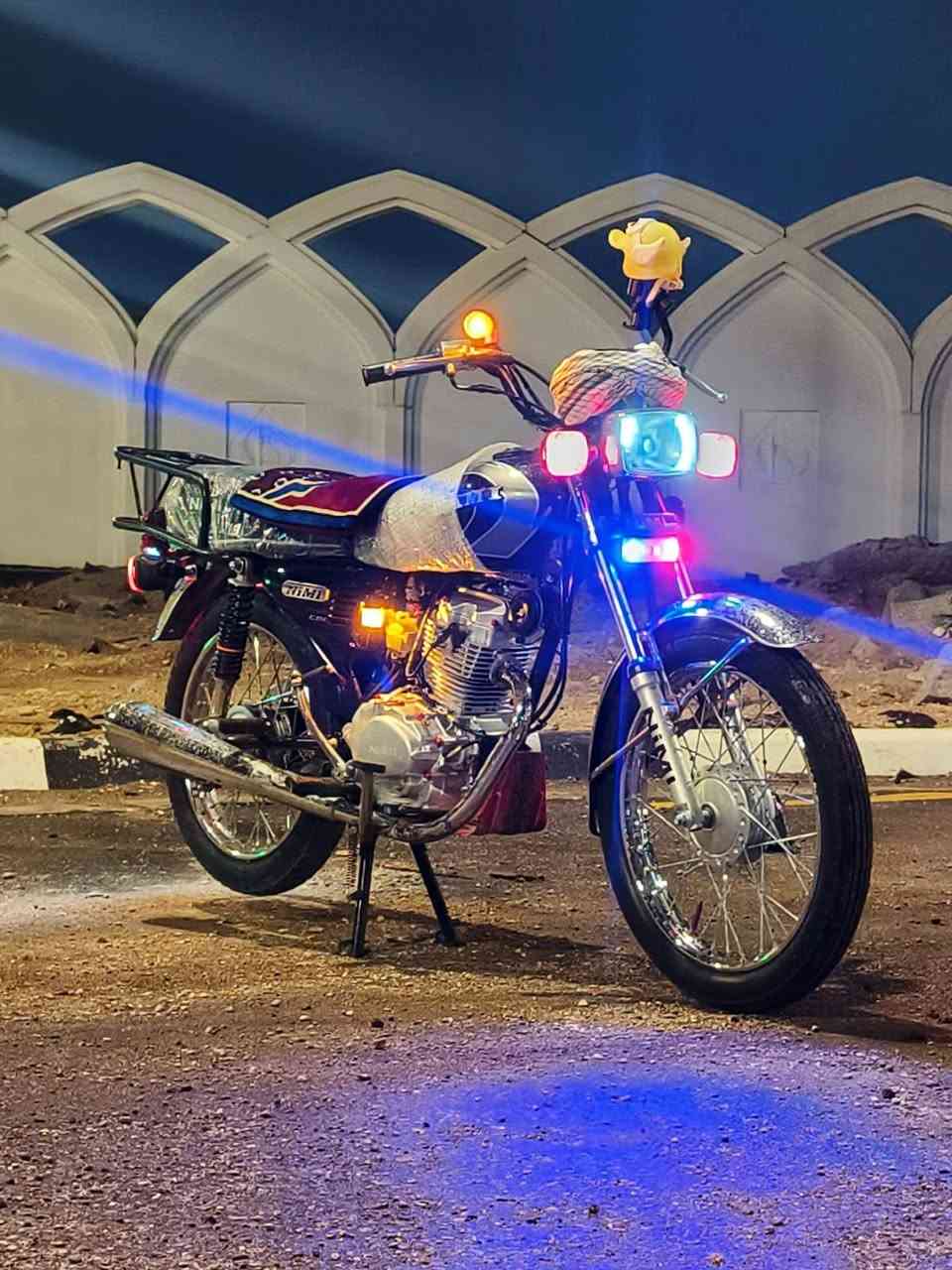 4 كير نامه امتياز اوراق سكنر موديل 26 الدراجه علا وضع الشركه شلعه ومعدل فوول دراجه مال موضف يعني من الدوام للبيت وبرغي ما مبدل بيها وراعيها جناي ومرتبها وتعبان عليها وصارف عليها حيل  السعر 775 استفسار***********
