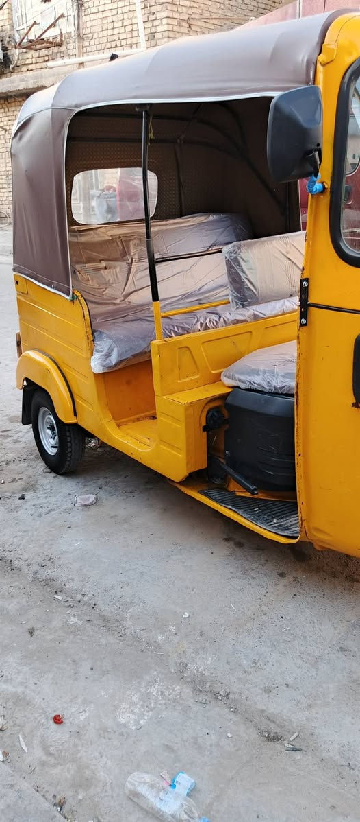 سلام عليكم تكتك 2019رقم وسنويه انكليزي مكينه كير اكسن خير من الله ترايه مال زيرو بيه لغد واحد مصبوغ جماليه سعر 6100وبيه مجال ***********
