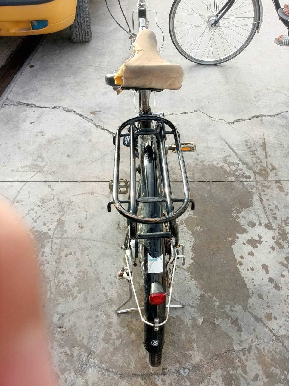 للبيع باسكل حجم 26 نضيف فول مواصفات سعر 80بي مجال العنوان كركوك حي النصر  اي استفسار خاص❤️‍🔥🚲


**إذا كنت صاحب هذا الإعلان وتريد حذفه لأي سبب، رجاءا أرسل رسالة إلى الدعم الفني**