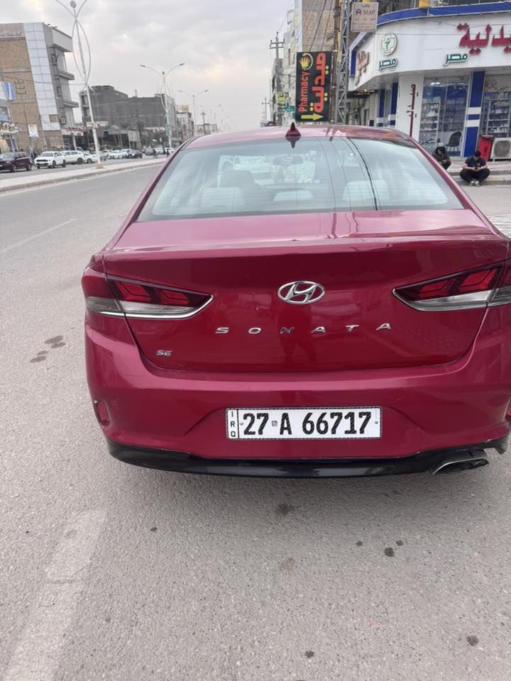 السلام عليكم 
سوناتا 2018
بدون تبديل صبغ بنيد فقط بدون دواخل
شاشه 
كامره 
تحكمات 
رقم دولي ذي قار الجديد مداور ثاني يوم
سعر 125 
عنوان ناصريه مركز 
***********
