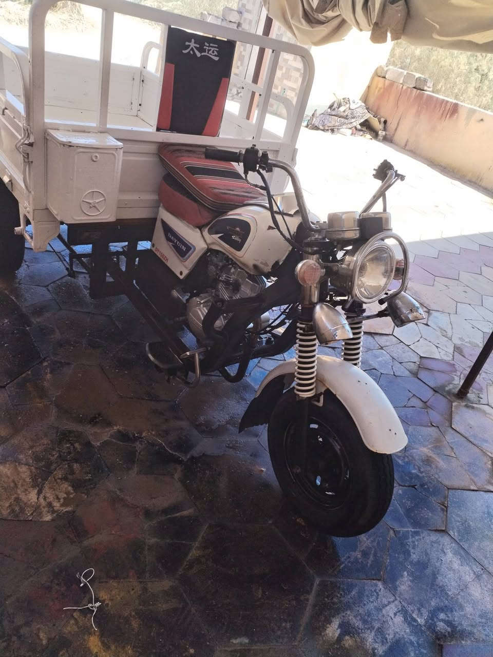 سلام عليكم ستوته للبيع مديل 2020 اوراقهه اصولي تعمير كله جديد مكينه صالهه شهر مشدوده مصبوغه شاصي او بدي كهرباياتهه كامله اكسن كبس ستوته جاهزه من الطول للطول السعر مليون او 800او بيهه مجال مكاني الشطره هاذه الرقم ***********
