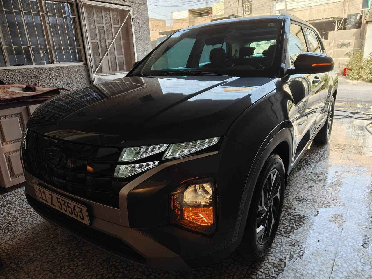 كريتا 2025
خليجي وكاله وضمان 
وماتزال خاضعه للضمان 
مكفوله من جميع النواحي 
ماشيه فقط 5 الاف 

فول مواصفات 1/1
. بانوراما 
. بصمه وتشغيل  عن بعد 
. شاشه كبيره تدعم جميع البرامج وكامامره دواره
. شاحن لاسلكي 
. هاند بريك بصمه 
. اوتو هولد 
. حساسات 
. مري قابله للطي كهربائيا
. الخ من المواصفات 
السياره عليه تغليف بولورايز  درجه اولى وضمان مفتوح 

السعر 25 مليون 
للاتصال ***********
اخوان الزيرو مثله بالضبط ب 27500 بدون دلاليه ومامله يعمي تصير 28 مليون
