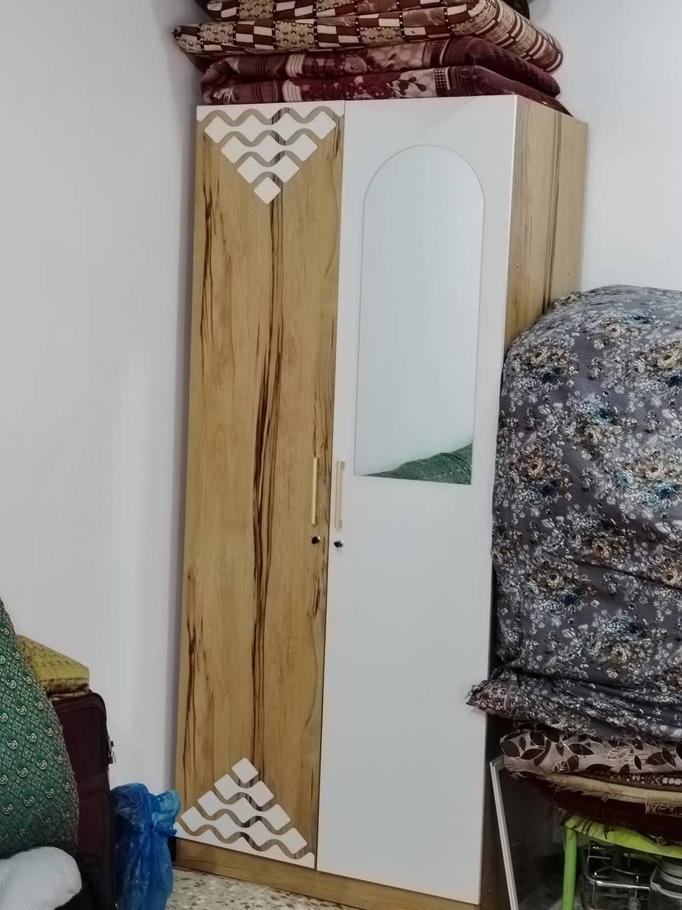 أغراض بيت مستعمله قليل كاونتر تسكام تخم عدد ٢ ونص كنتور ٤ أبواب كنتور ٢ باب سبالت ٢ نوع الوادي خزانات مي ٣.. البيع لغرض التحويل لمكان ثاني.. اتصال *********** أو واتس *********** وبخدمتكم
