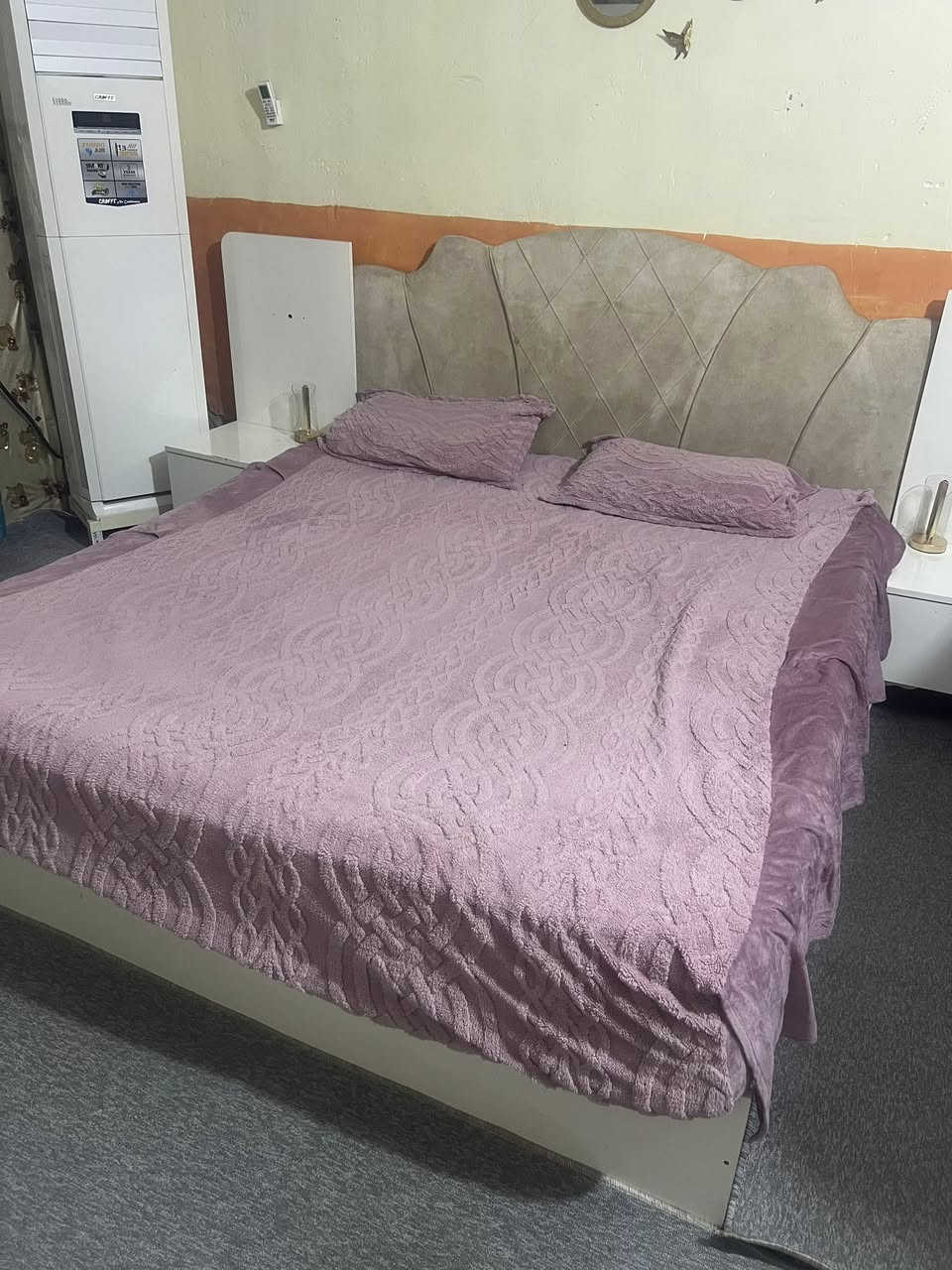 غرفه خمس قطع للبيع المكان المفرق تواصل وتساب ***********
