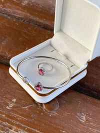 متجرنا يوفر جميع انواع الموديلات الفضية النسائية والرجالية  انستا silv...