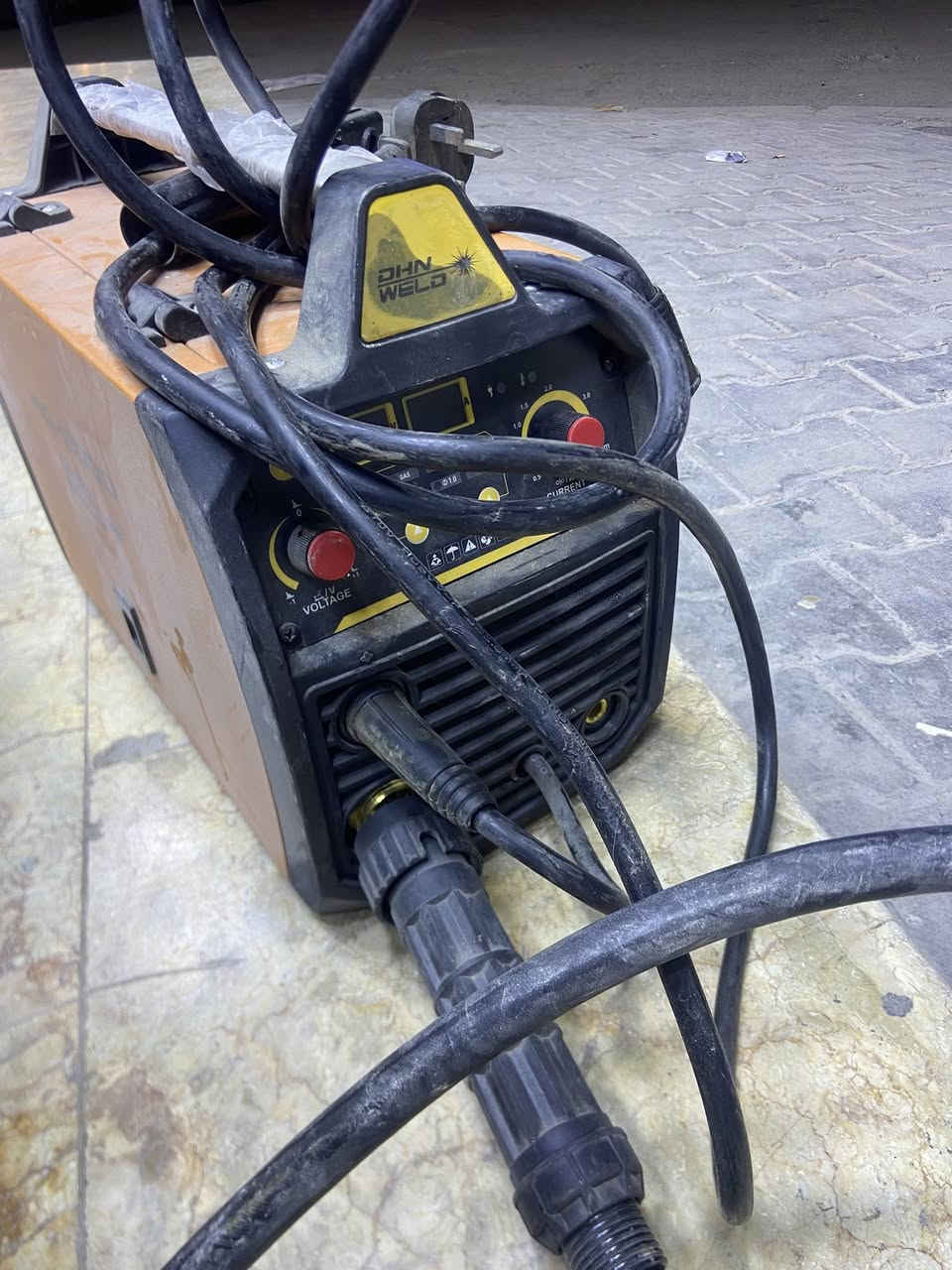 مكينه للبيع مستعمله ٤مرات فقط كلش جديد مكان بغداد. ***********
