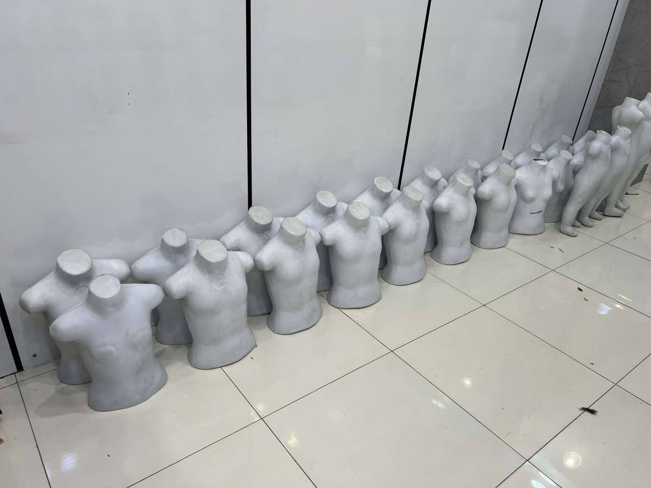 للبيع
ملكيانات نساي للبيع رجالي أطفال جميع مشكل


**إذا كنت صاحب هذا الإعلان وتريد حذفه لأي سبب، رجاءا أرسل رسالة إلى الدعم الفني**