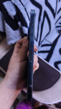 ايفون للبيع بيع مستعجل 07885660909