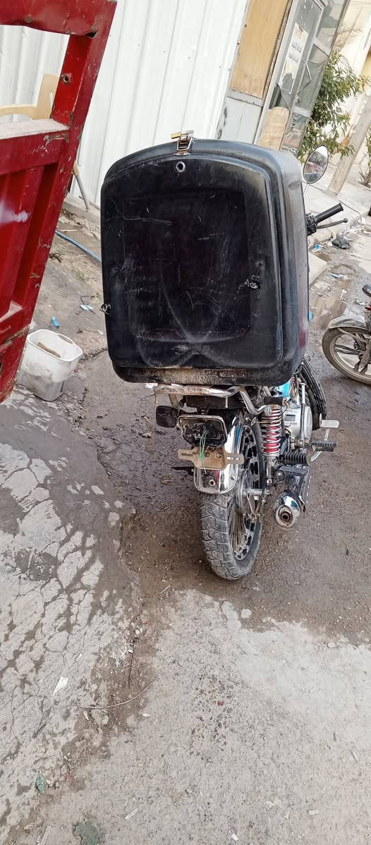 سلام عليكم دراجه إيراني خمسه كير موديل 2024 هوزه شويه ترتيبات أوراقه موجوده محركه نضيف سعر 650وبيه مجال عنوان بغداد الجديده ***********
