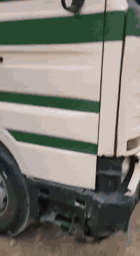 سلام عليكم للبيع سكانيه بطه موديل 95 رقم كركوك سنويه 27 مربوطه عربانه 4 محاور شرط التحويل محرك 143 السعر 120 البيع مستعجل المكان الانبار القائم  للاستفسار الاتصال ***********
