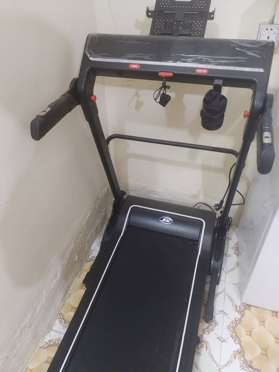 سلام عليكم جهاز جري كامل مواصفات دكم ولمس يتحمل وزن ١٨٠ كيلو استعمال مرتين فقط بعده بالجيس وبالضمان سعره ٤٥٠ الف مكاني الشطره بقيه التفاصيل خاص


**إذا كنت صاحب هذا الإعلان وتريد حذفه لأي سبب، رجاءا أرسل رسالة إلى الدعم الفني**