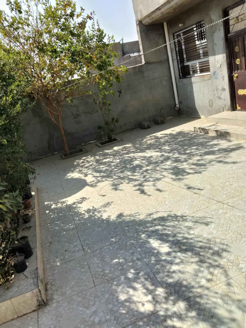 بيت للبيع بختياري   الثاني جوه
200متر
فول سراميك وسقف ثانواي  
الاستفسار اتصل ***********
