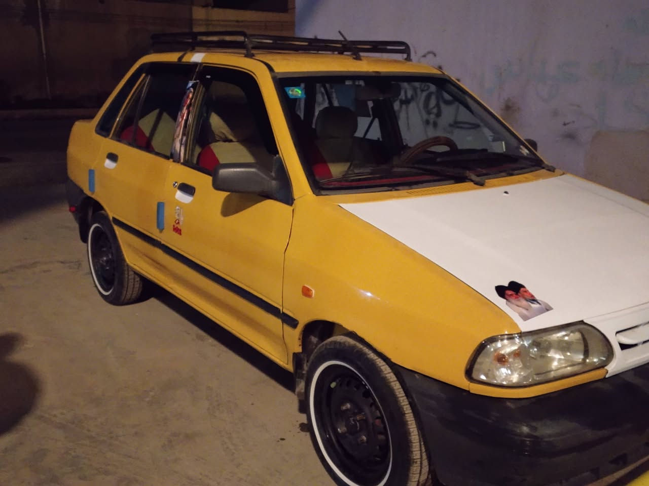 سلام عليكم للبيع سياره سايبه موديل 2012 رقم بغداد انكليزي مكان سياره بغداد رقم  الهاتف ***********
