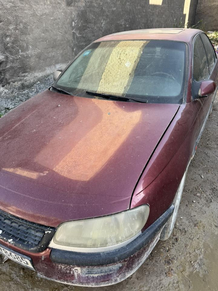 سلام عليكم  اخوان سياره اوبل بزون موديل 1996 تحويل السياره تمشي وتطفي وديتها لفيتر كالي اورفيو لو ايسي محركها سته سلندر  قفلها من الاخير 25 قفل *********** بي واتساب هم مكاني بغداد قرب علوه الرشيد
