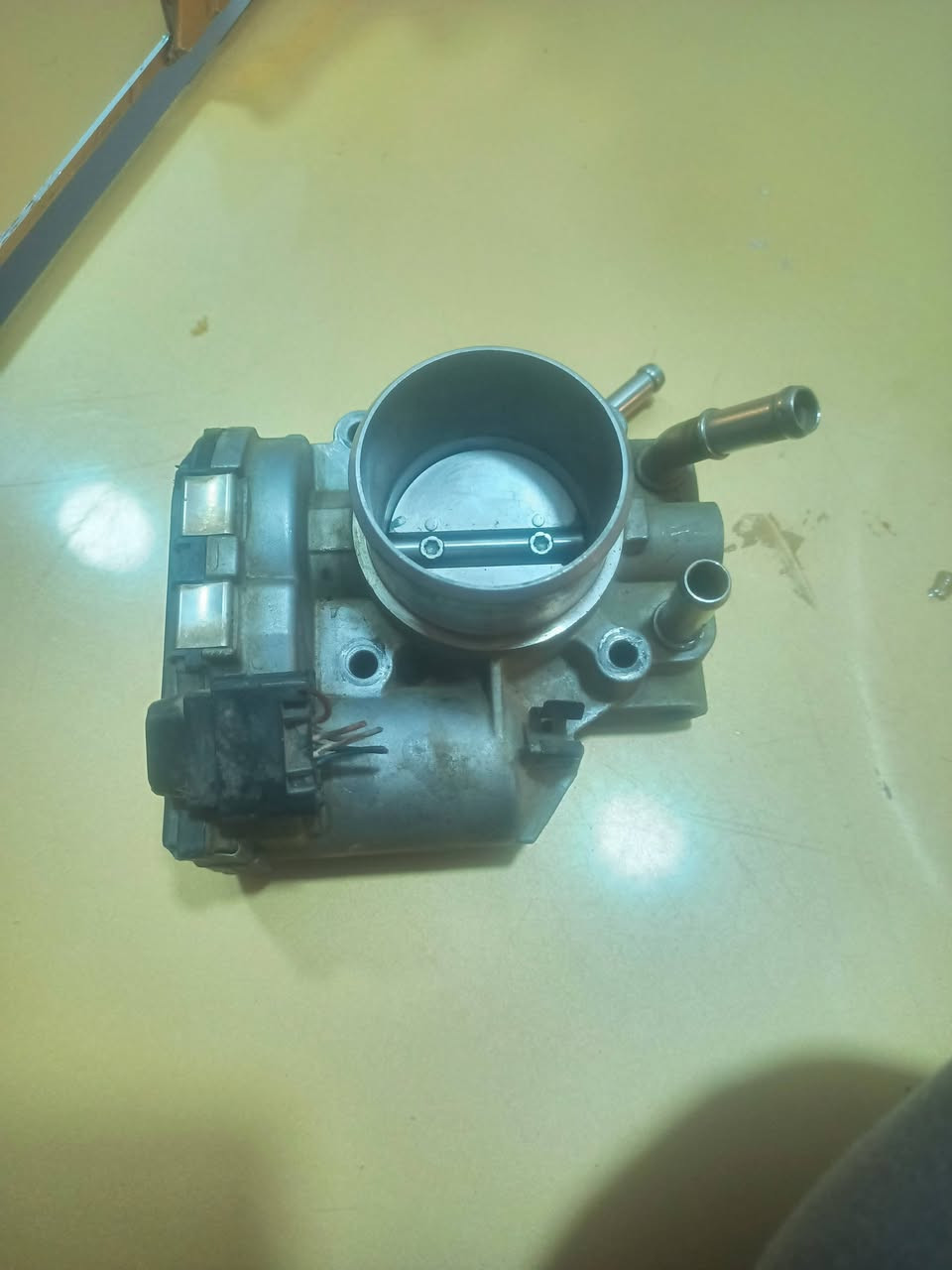 جؤيتر سيراتؤ تفصيخ مال حاؤيه للبيع
السعر 100الف وبيه مجال 
مكانه بالنجف 
***********
اتصال او واتساب
