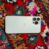 آيفون ١٣برو ماكس لون ذهبي مكفول على لفحص أمريكي كلشي شغال شريحه شغاله