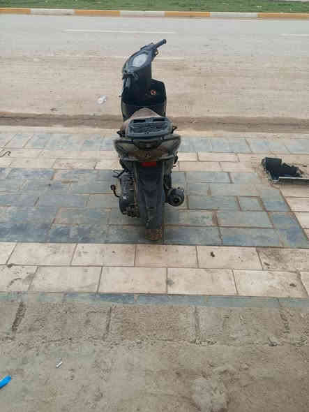 سلام عليكم دراجه ادرس كله شغال سلف ما عوزه اي شي لا تبخر لا تكص مكان واسط العمانيه سعر180 بيه مجال /نتصال ***********
