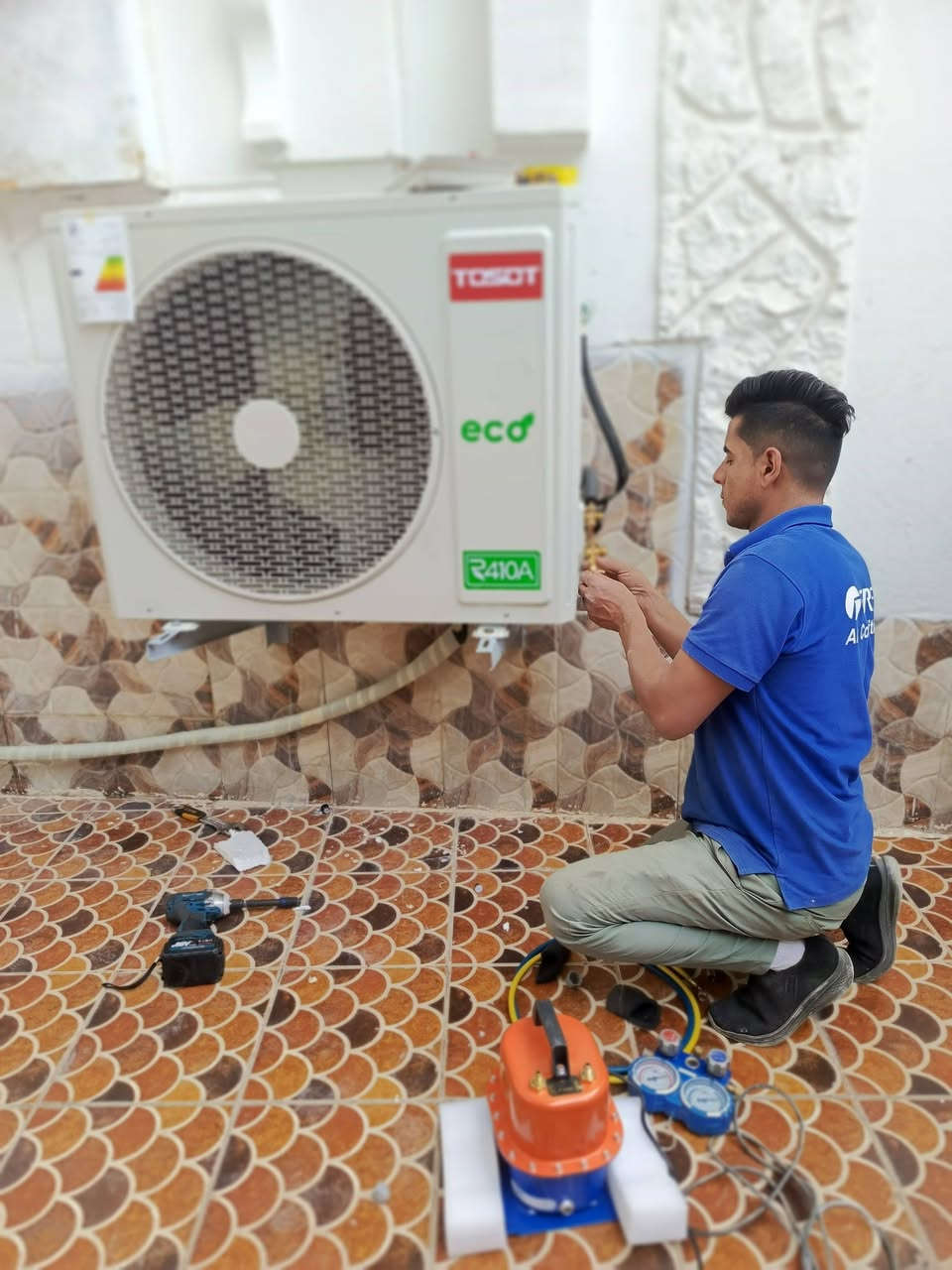 نصب وصيانة وشحن وغسل جميع اجهزه التبريد
***********
