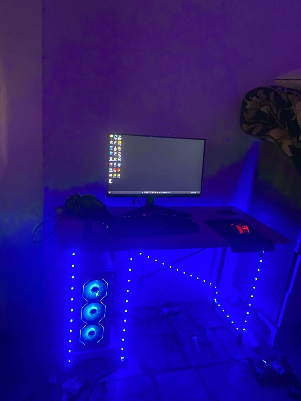 سلام عليكم تجميعه pc للبيع سعره 850وبيه مجال موصفات بلصور كارت الشاشه مالته RX6500XT كل غراضه وياه


**إذا كنت صاحب هذا الإعلان وتريد حذفه لأي سبب، رجاءا أرسل رسالة إلى الدعم الفني**