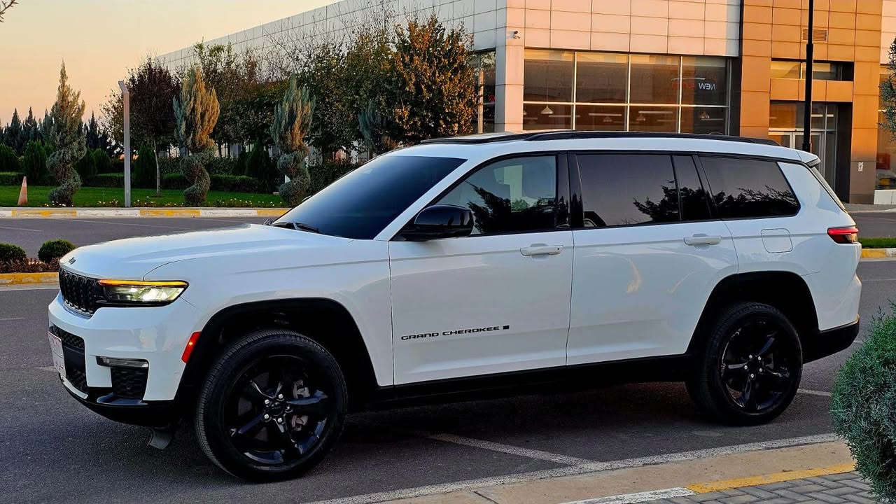 Jeep grand sheroke 
***********
***********
limited Plus INDIVIDUAL 
مۆدێل ٢٠٢٣
جيب كراند شيروكي موصفات ليميتد بلاس انديفيجوال استيراد خاص وارد امريكي حادث جدآ خفيف بدون دواخل 
بيلادي ٣ شاشة و مرايه داخليه كاميرا و ٣٦٠ درجه كاميرات و رادارات كراسي جلد و تدفئة و تبريد وخزن ميموري وارليس جارج 
وارد امريكي حادث جدآ خفيف بيها بابين مبدل نفس لون بيلادي جهه سايق مكانين تكحيل
سعر ٣٤٥ $
1c4rjkbg2p8107220 السليمانية, العراق
