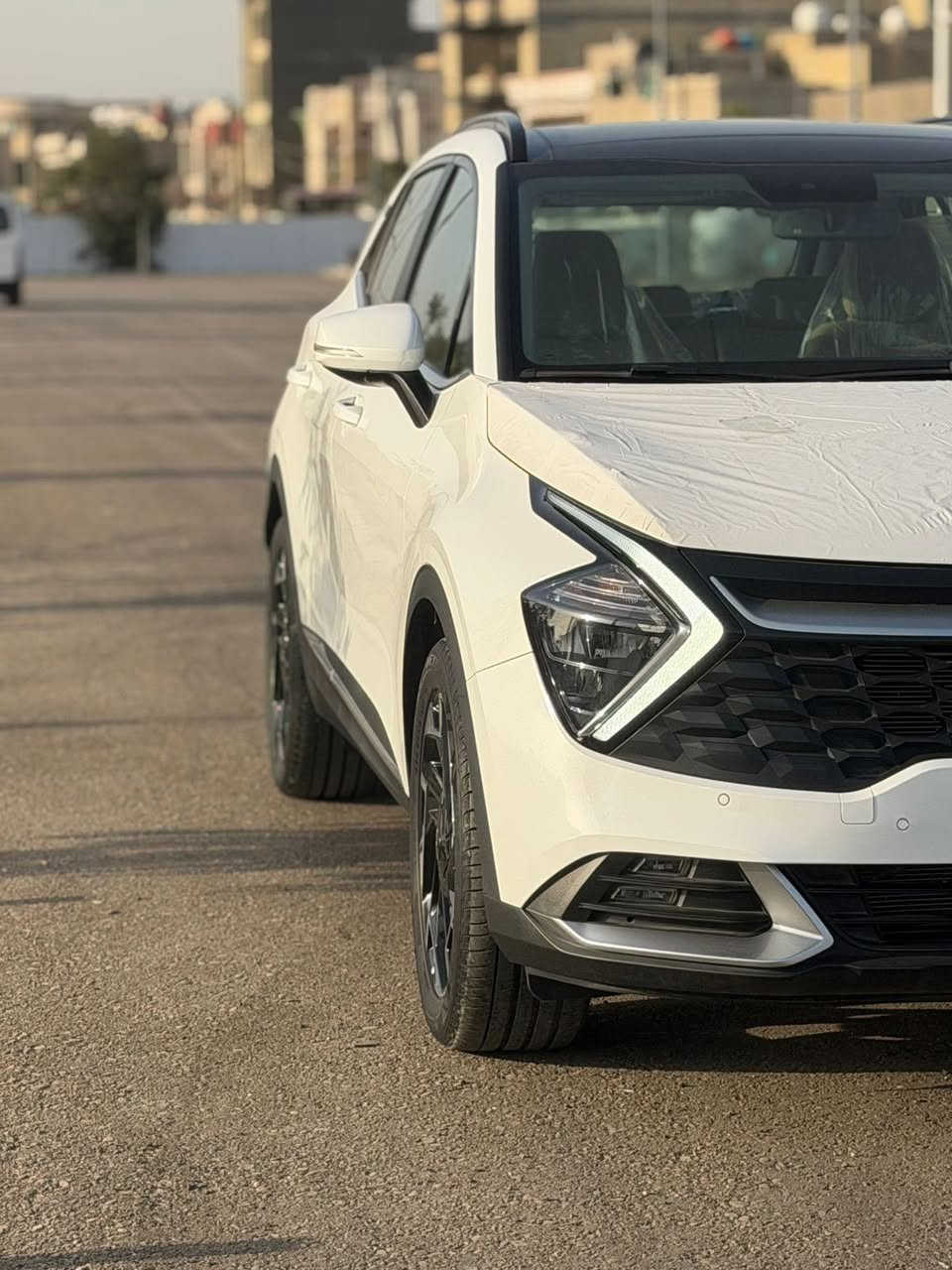 اسلام عليكم كياء اسبورتج مديل 25 خليجي ام الضمان ماشي 4000 بعده زيرو مكفوله كفاله عامه فول موصفات واحد عله واحد عده الكشنات مو جلد 
سعره 245 وبيه مجال حك الجيه فقط وماكو هيج اسعار وبل عافيه عل ياخذه مكان السياره بغداد
***********
