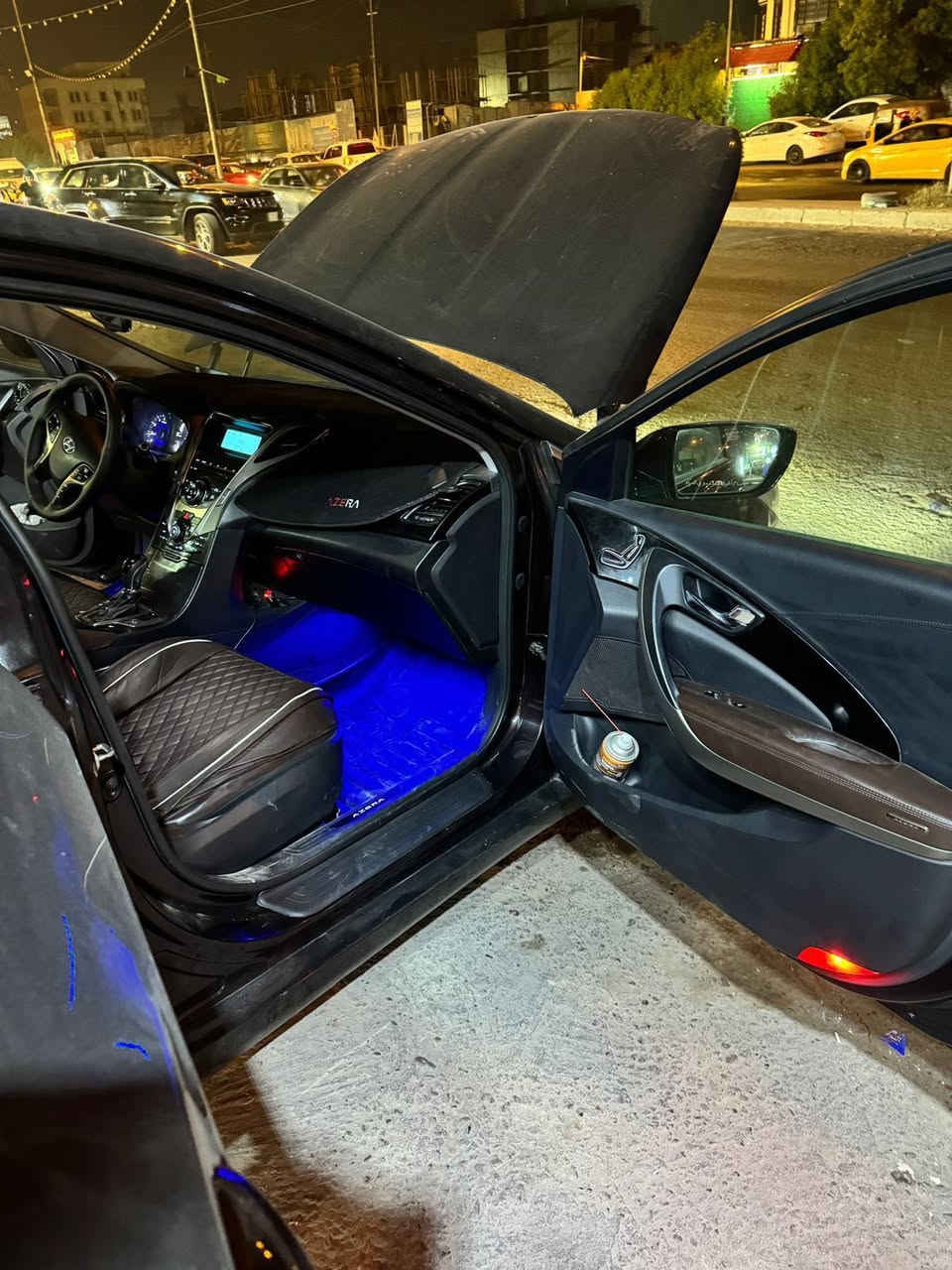 يالله السلام عليكم
للبيع ازيرا 2014 خـلـيـجـي 
السيارة صبغ باب  مقابل جهة السياق ودعاميات ثينين 
ماشية 200مكينة 6 سلندر 
- مواصفات السيارة  
- تشغيل بصمة
- بصمة ابواب
- بصمة جنطة
- بنوراما
- داخل قرميدي
- كشنات جلد
- كشنات كهربائية
- حساسات امامي
- حساسات خلفية
- تبريد قطعتين
- تحكم كشنات
- بردة خلفية كهربائية
- بردات جانبية
- نظام ترحيب
- اشاير بالمري
- مري شفط
- داخل صاج اسود
- مانع انزلاق
- مثبت سرعة
- تحكم ستيرن
- انارة بالمري
- ⁠انارة داخلية
- انارة بل ابواب
- دبل اكزوز خلفي
- ويل حجم 19رياضي
- فج بريكات اسود
- وباقي المواصفات

سعر مناسب 
***********
