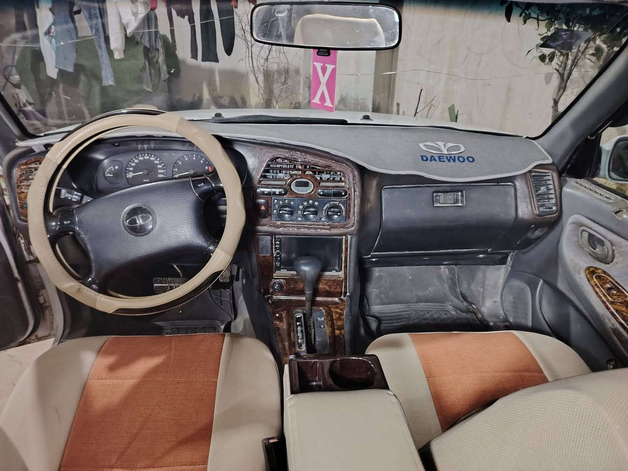 السلام عليكم سياره برنس فراشه للبيع كير محرك كفاله كهربايات كلهن شغالات سياره خير من الله غرفتهة حلوه مثل ما وضح كدامكم بل صور سياره موديل 1996مهزوزه بشهر التاسع رقم نكليزي رقم ديالى بسمي سكن ديالى بعقوبه المفرك معروضه 39وبيهة مجال تواصل على رقم  ***********
