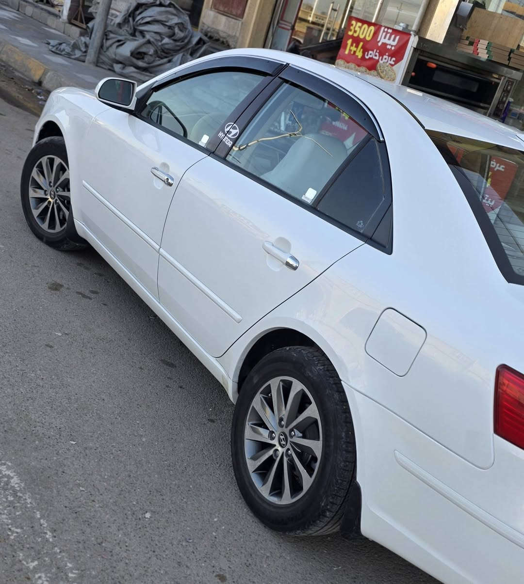 سلام عليكم للبيع سوناته امريكي
موديل ٢٠١٠ محرك ٢٤٠٠ دوش 
صبغ قطعتين بيه تكشير واضح بصور
مكينه كير حداديه تبريد خير من الله 
سياره مابيه نواقص رقم بغداد 
استفسار اتصال ***********
