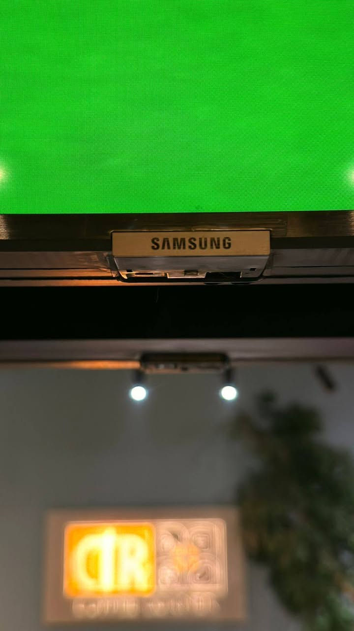 شاشه سمارت  سامسونج حجم  55 بوصه انتاج 2025 موديل  UA58AU700UXTW
الله شاهد ماخذها 1.150.000
قبل شهرين بعدها بالضمان
بيها ضمان سنه كامله من شركة الريان
عارضها 750.000 
الي تناسبه يتصل على الرقم هذا ويدلل ***********
عنواني بغداد البنوك
